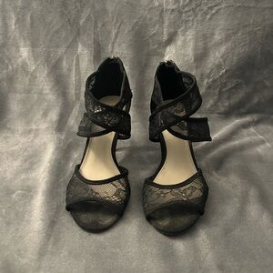 Elegant Black Lace Women's Heels